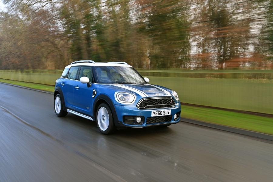  Mini Cooper S Countryman ALL4 2017 года  (UK) (фото 2 из 37)